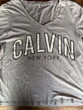 Calvin Klein V-Neck Logo Tee